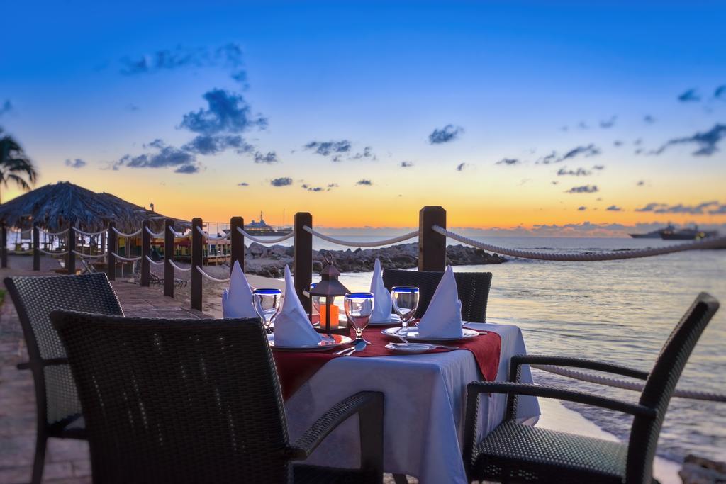 The Villas At Simpson Bay Resort Exteriör bild