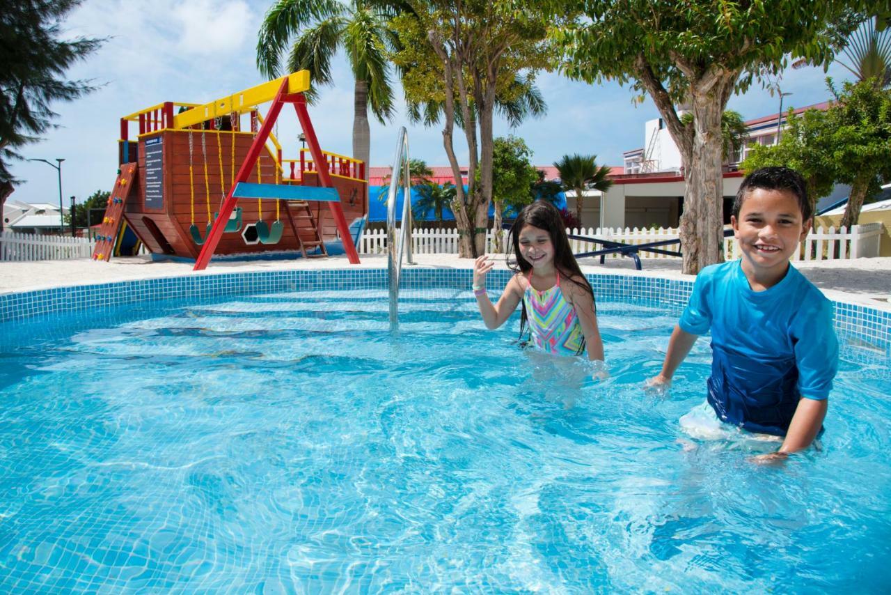 The Villas At Simpson Bay Resort Exteriör bild